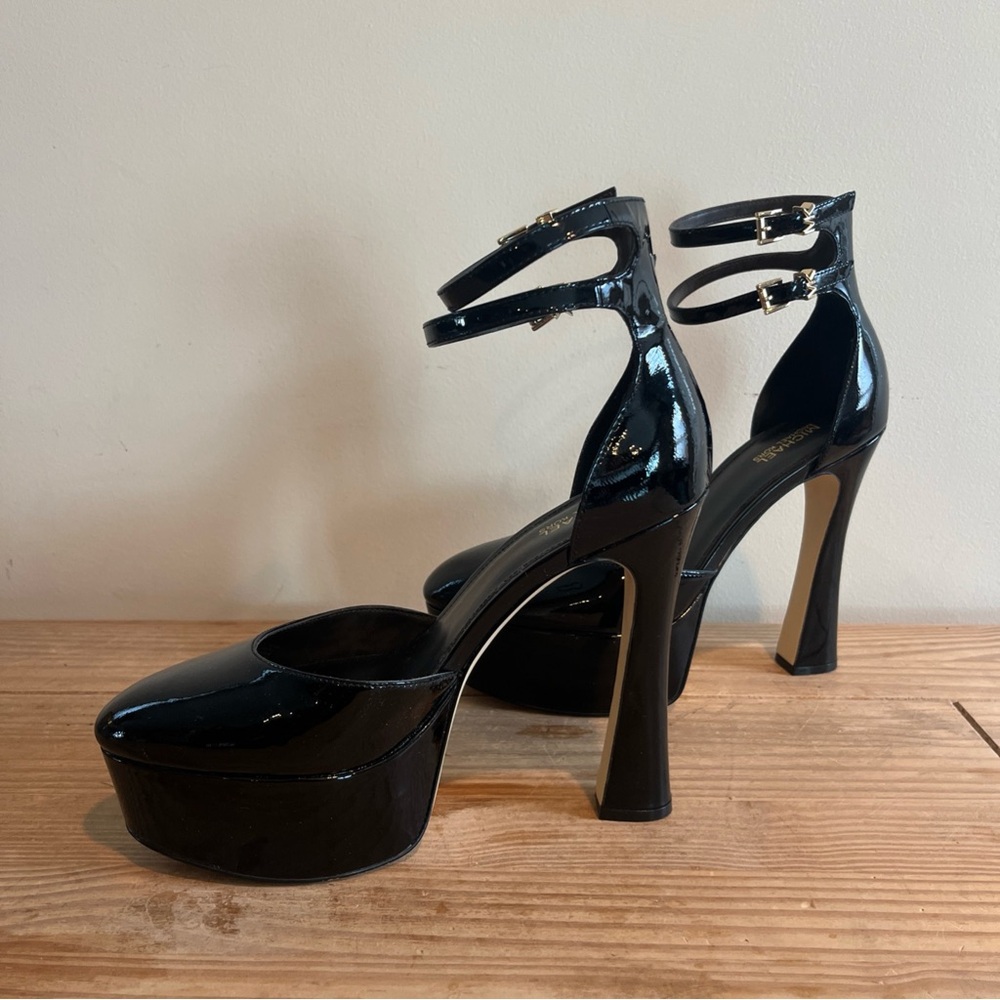 MICHAEL Michael Kors Martina Black Patent Leather Strappy Platform Pumps Size 7M - Picture 15 of 16